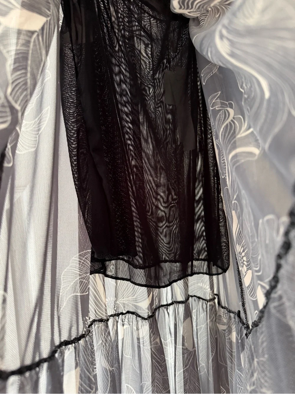 Dress To Tulle Floral Skirt size Medium